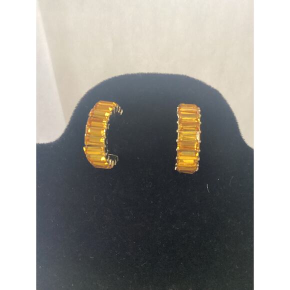 4436 NIP 1" Goldtone Autumn Cheerful Gem Pave Hoops Topaz November Birthstone - Picture 2 of 4